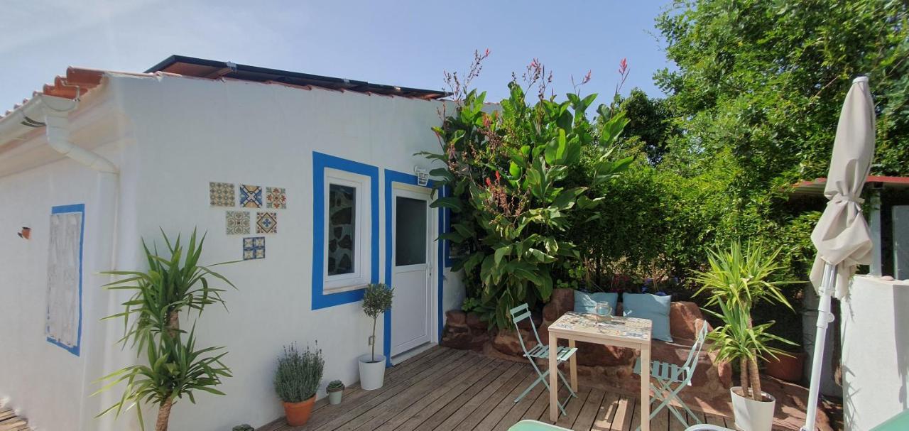 Nature's Retreat: Coastal Oasis with Modern Comforts Villa Silves Room photo